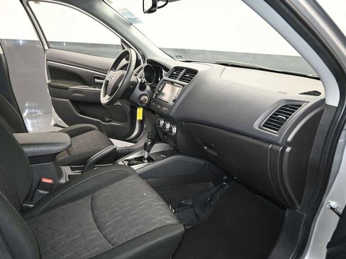 Used 2024 Mitsubishi Outlander Sport ES AWD/4WD image 27
