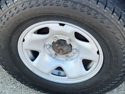 Used 2022 Toyota Tacoma SR RWD image 22