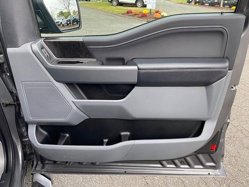 Certified 2022 Ford F150 XLT w/ Equipment Group 302A High image 31