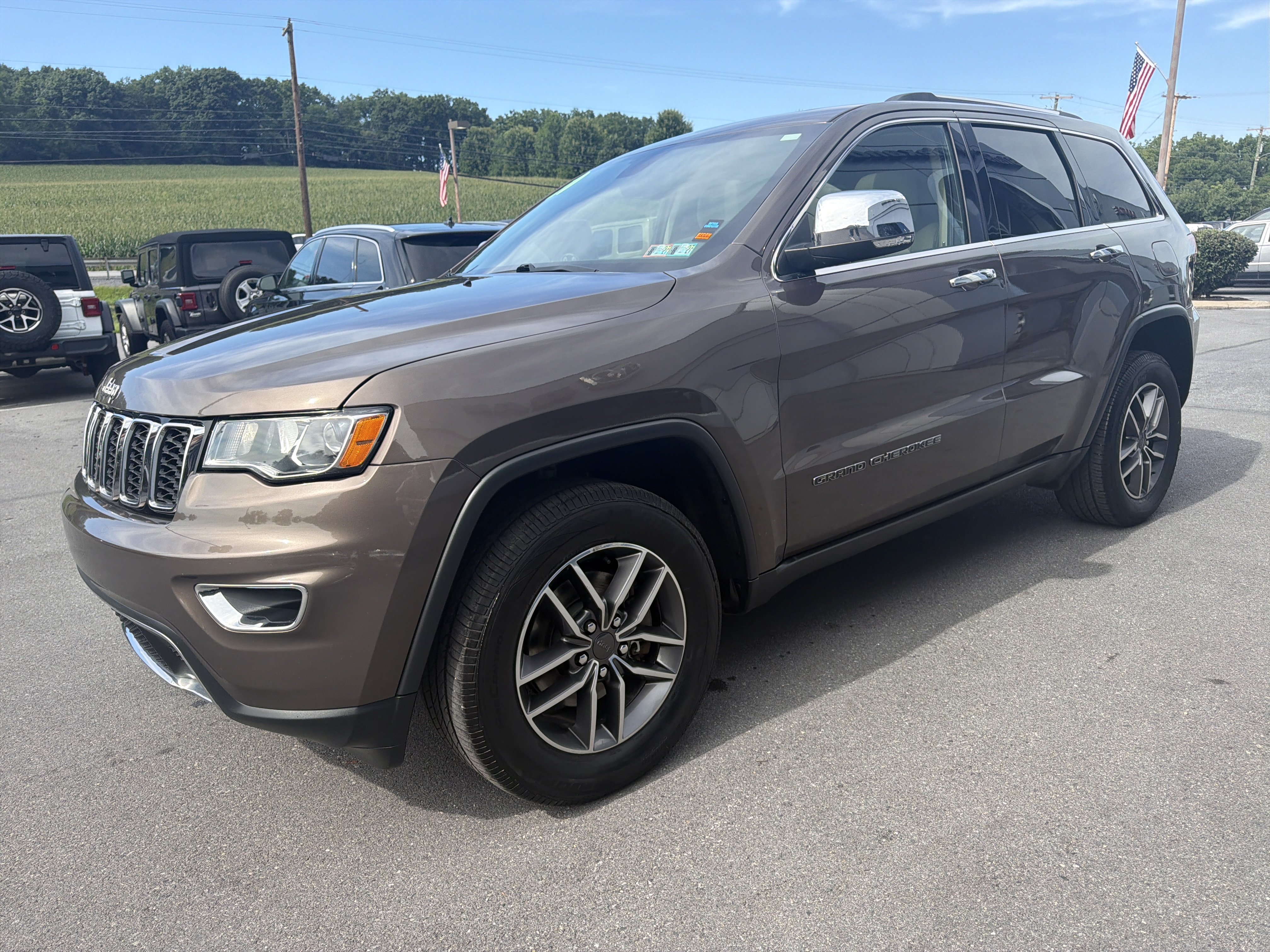 Used 2020 Jeep Grand Cherokee Limited w/ Trailer Tow Group IV AWD/4WD image 8