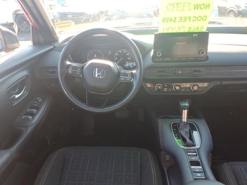 Used 2024 Honda HR-V Sport image 9