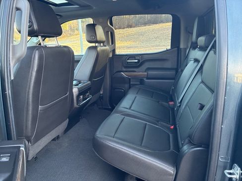 Used 2019 Chevrolet Silverado 1500 LT Trail Boss image 18