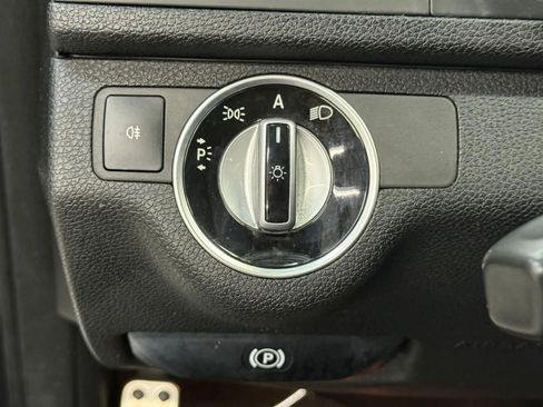 Used 2011 Mercedes-Benz C 350 Sport image 21