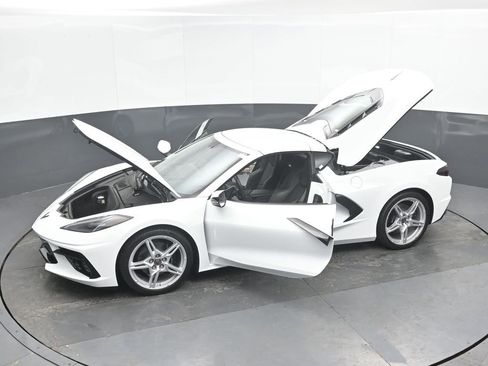 Used 2022 Chevrolet Corvette Stingray Coupe w/ 1LT RWD image 51