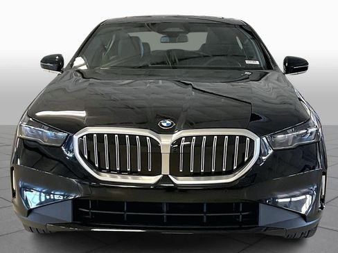 New 2026 BMW 530i xDrive 530i xDrive w/ Premium Package image 3