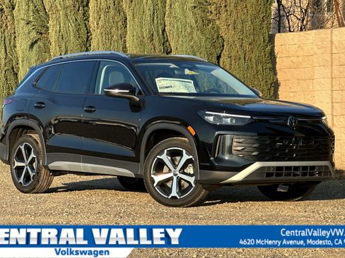 New 2026 Volkswagen Tiguan SE AWD/4WD image 1