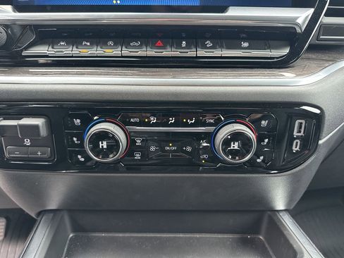 Used 2022 Chevrolet Silverado 1500 LTZ w/ LTZ Premium Texas Edition image 22