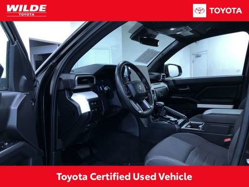 Certified 2024 Toyota Tacoma TRD Off-Road image 2