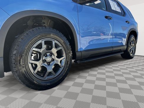 Certified 2024 Honda Pilot TrailSport image 6
