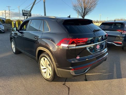 Used 2022 Volkswagen Atlas Cross Sport SE image 6