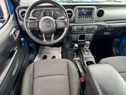 Used 2022 Jeep Wrangler Unlimited Sport AWD/4WD image 19