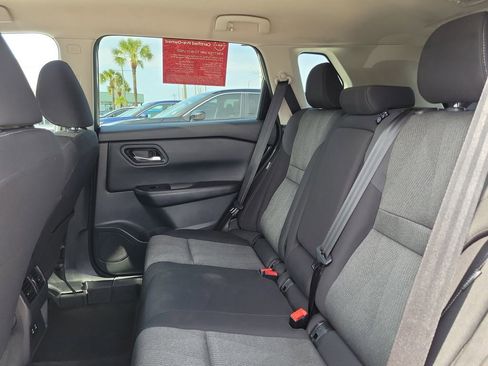 Used 2025 Nissan Rogue SV image 16