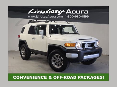 Used 2012 Toyota FJ Cruiser 4WD w/ Convenience Pkg image 1