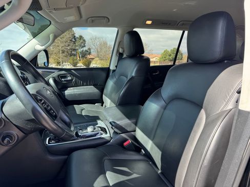 Used 2022 Nissan Armada SV AWD/4WD image 7