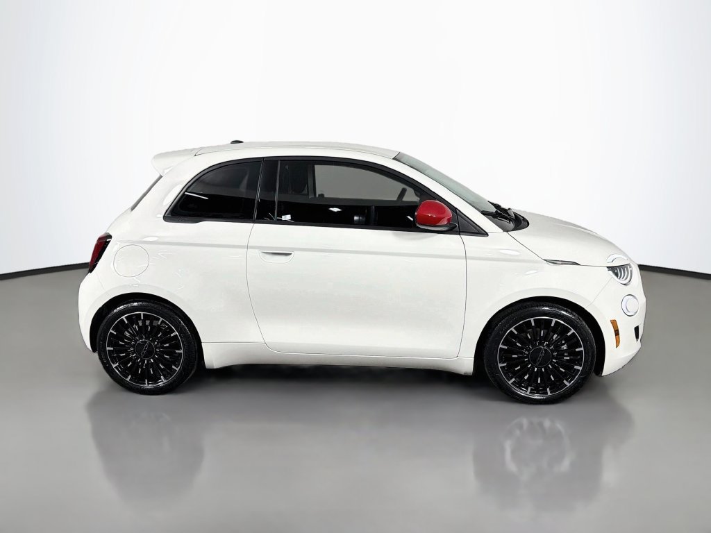 Used 2024 FIAT 500 e (RED) FWD image 8