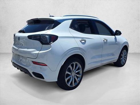Used 2025 Buick Encore GX Avenir w/ Avenir Technology Package FWD image 5