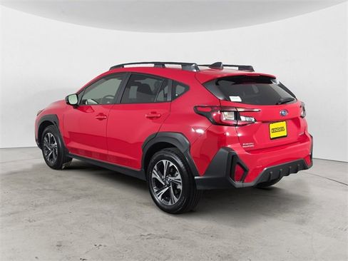 Used 2025 Subaru Crosstrek 2.0i Premium image 3