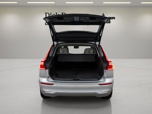 Certified 2023 Volvo XC60 T8 Ultimate image 15