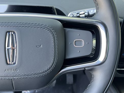 New 2025 Lincoln Nautilus Premier w/ Jet Appearance Package image 19