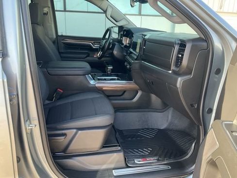 Used 2024 Chevrolet Silverado 1500 RST image 30