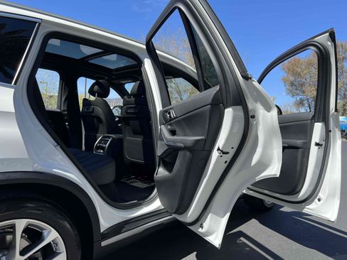 Used 2022 BMW X5 sDrive40i w/ Parking Assistance Package RWD image 59