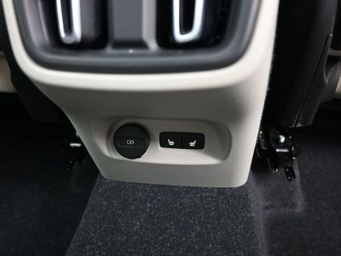 Used 2023 Volvo XC40 B5 Plus w/ Protection Package Premier AWD/4WD image 35