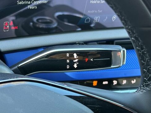 New 2026 Cadillac Optiq Luxury 1 image 22