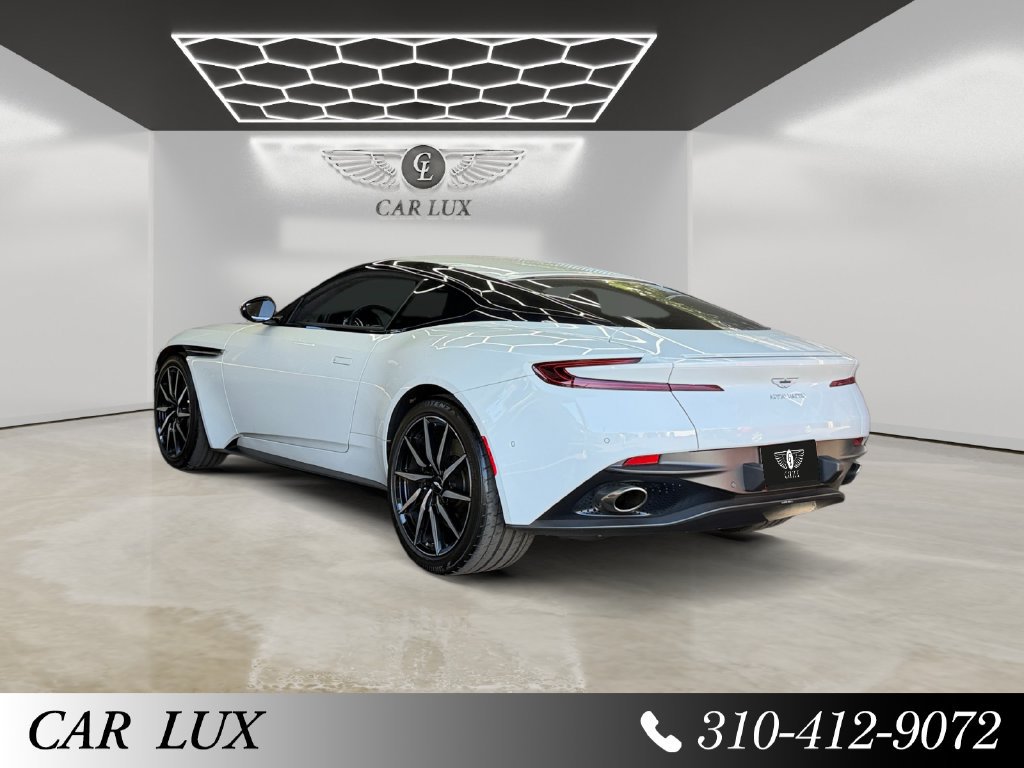 Used 2019 Aston Martin DB11 Coupe RWD image 3