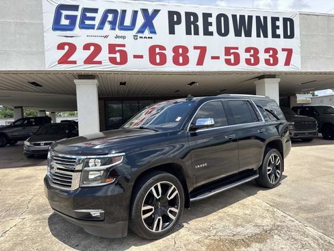 Used 2020 Chevrolet Tahoe Premier RWD image 1