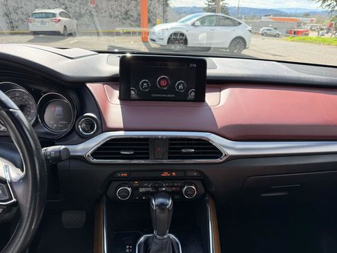 Used 2017 MAZDA CX-9 Signature image 31