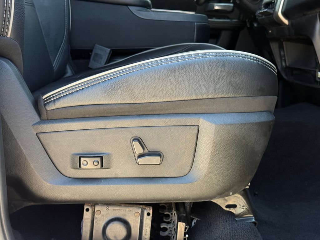 Used 2024 RAM 2500 Laramie w/ Safety Group AWD/4WD image 24