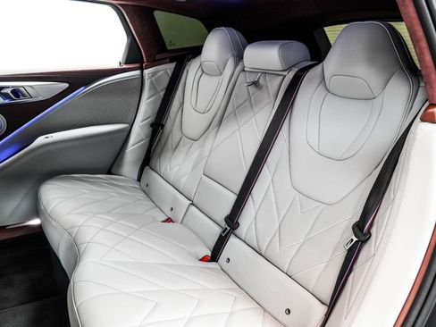 Used 2023 BMW XM image 17