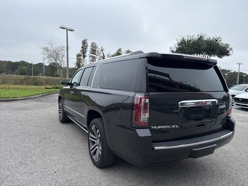 Used 2018 GMC Yukon XL Denali w/ Denali Ultimate Package image 3