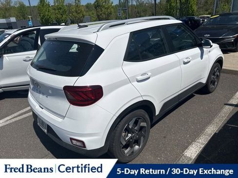 Certified 2026 Hyundai Venue SEL FWD image 12