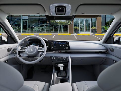 New 2026 Hyundai Elantra SE image 11