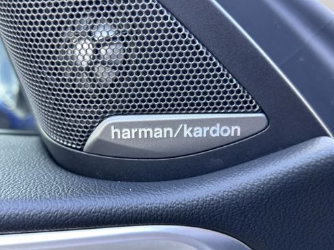 Used 2022 BMW M4 Coupe image 23