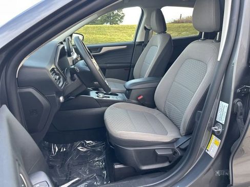Used 2022 Ford Escape SE image 26