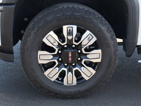 Certified 2024 GMC Sierra 2500 Denali w/ Denali Reserve Package AWD/4WD image 34
