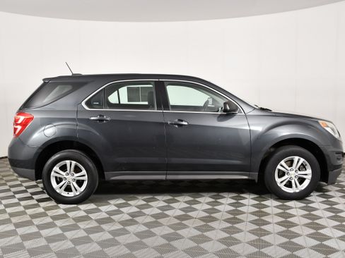 Used 2017 Chevrolet Equinox LS FWD image 5