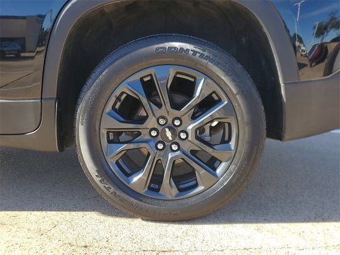 Used 2020 Chevrolet Traverse RS image 9