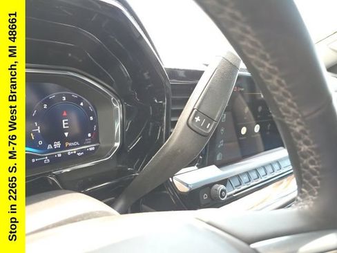 Used 2023 Chevrolet Silverado 1500 LT AWD/4WD image 19