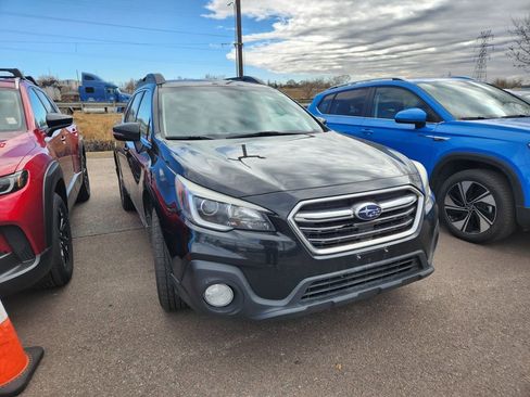 Used 2019 Subaru Outback 2.5i Premium image 1