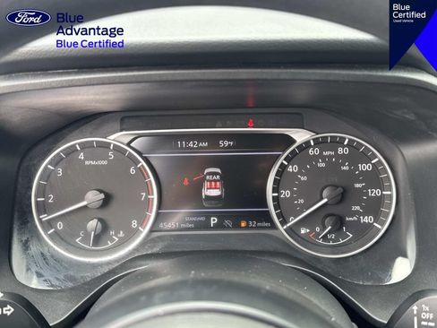 Used 2024 Nissan Rogue SV FWD image 22