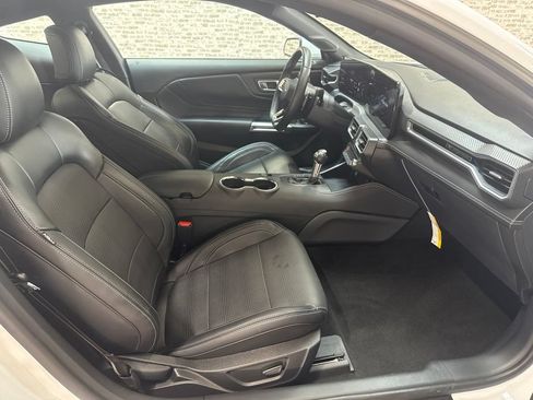 Used 2025 Ford Mustang GT Premium RWD image 10