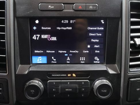 Used 2019 Ford F150 XLT w/ Equipment Group 302A Luxury AWD/4WD image 26