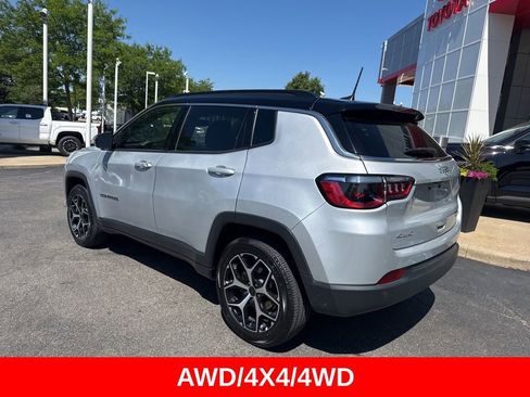 Used 2025 Jeep Compass Limited AWD/4WD image 5