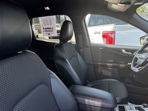 Certified 2023 Ford Escape ST-Line w/ Tech Pack #1 image 13