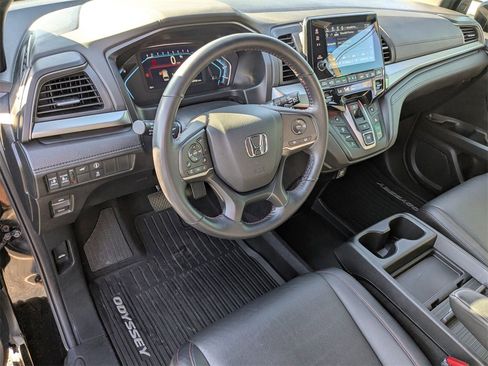 Used 2024 Honda Odyssey Sport image 10