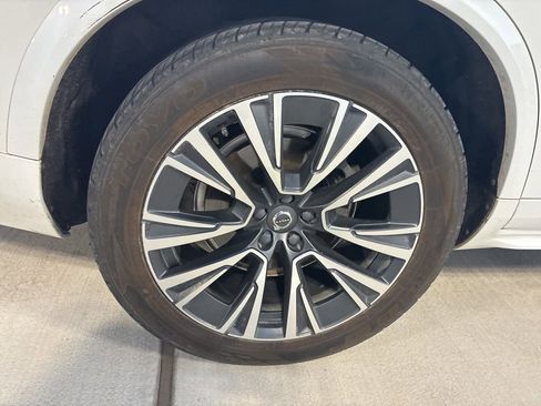 Used 2019 Volvo XC90 T6 Momentum w/ Advanced Package AWD/4WD image 6