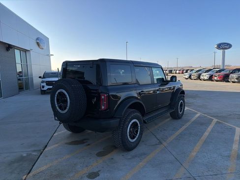 New 2025 Ford Bronco Outer Banks w/ Sasquatch Package AWD/4WD image 7